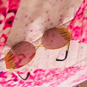 Gold & Dark brown/Black Shades 🕶✨